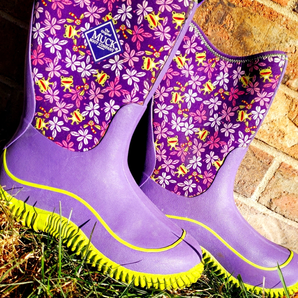 Girl's Muck Boots Size 4